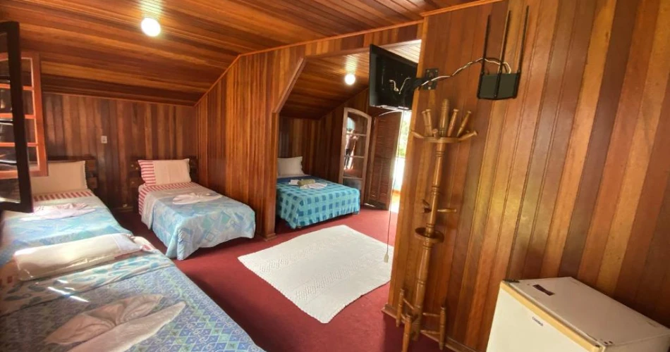 Pousada Recanto da Giovana — Your Alpine Escape Just Minutes from Vila Capivari